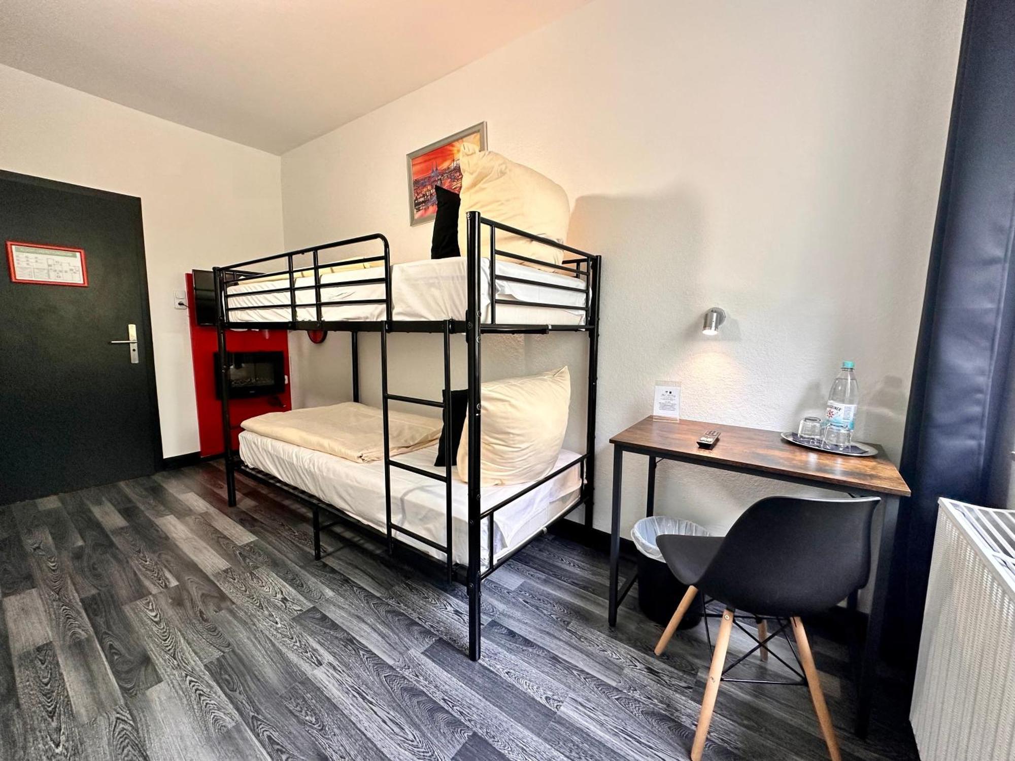 Hotel Alt Deutz City-Messe-Arena Kontaktloser Self Check-In Cologne Exterior photo