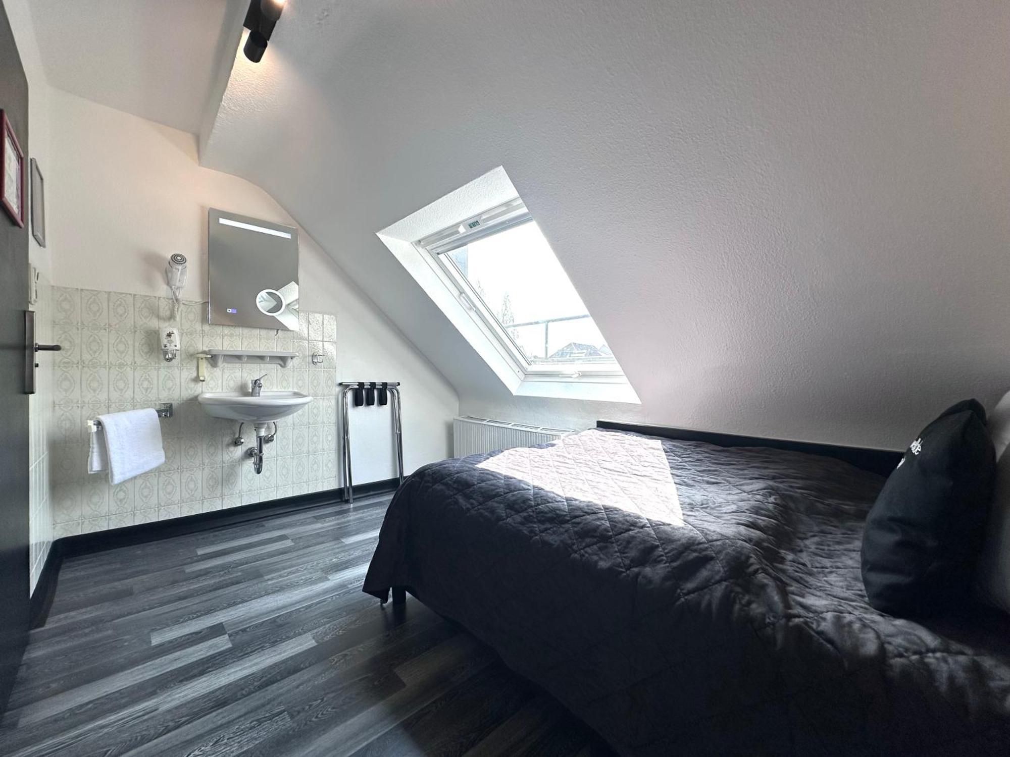 Hotel Alt Deutz City-Messe-Arena Kontaktloser Self Check-In Cologne Exterior photo