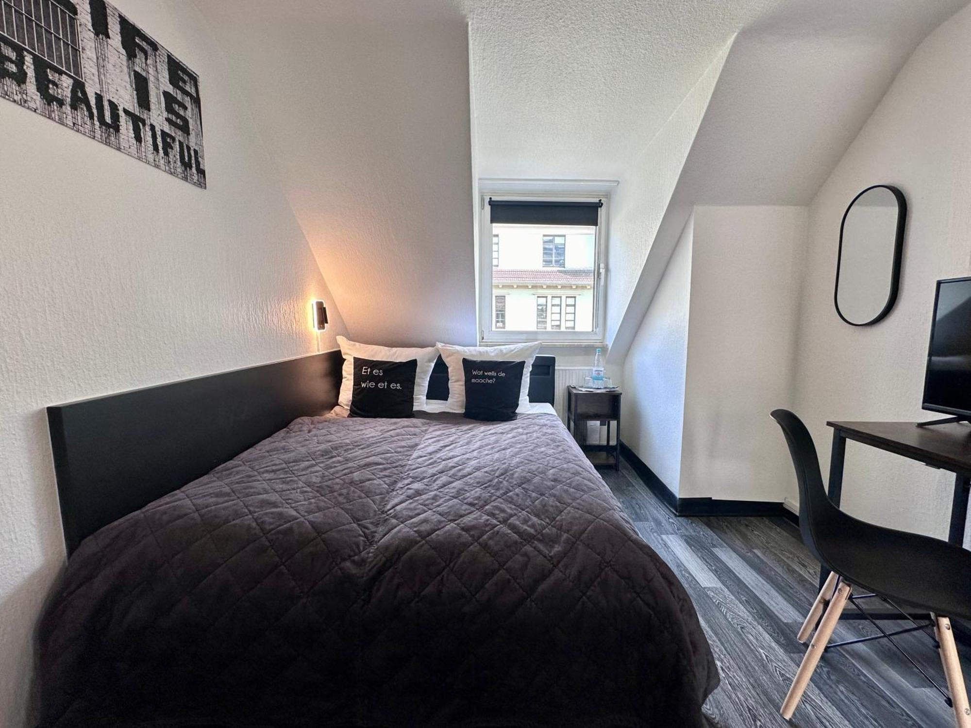 Hotel Alt Deutz City-Messe-Arena Kontaktloser Self Check-In Cologne Exterior photo
