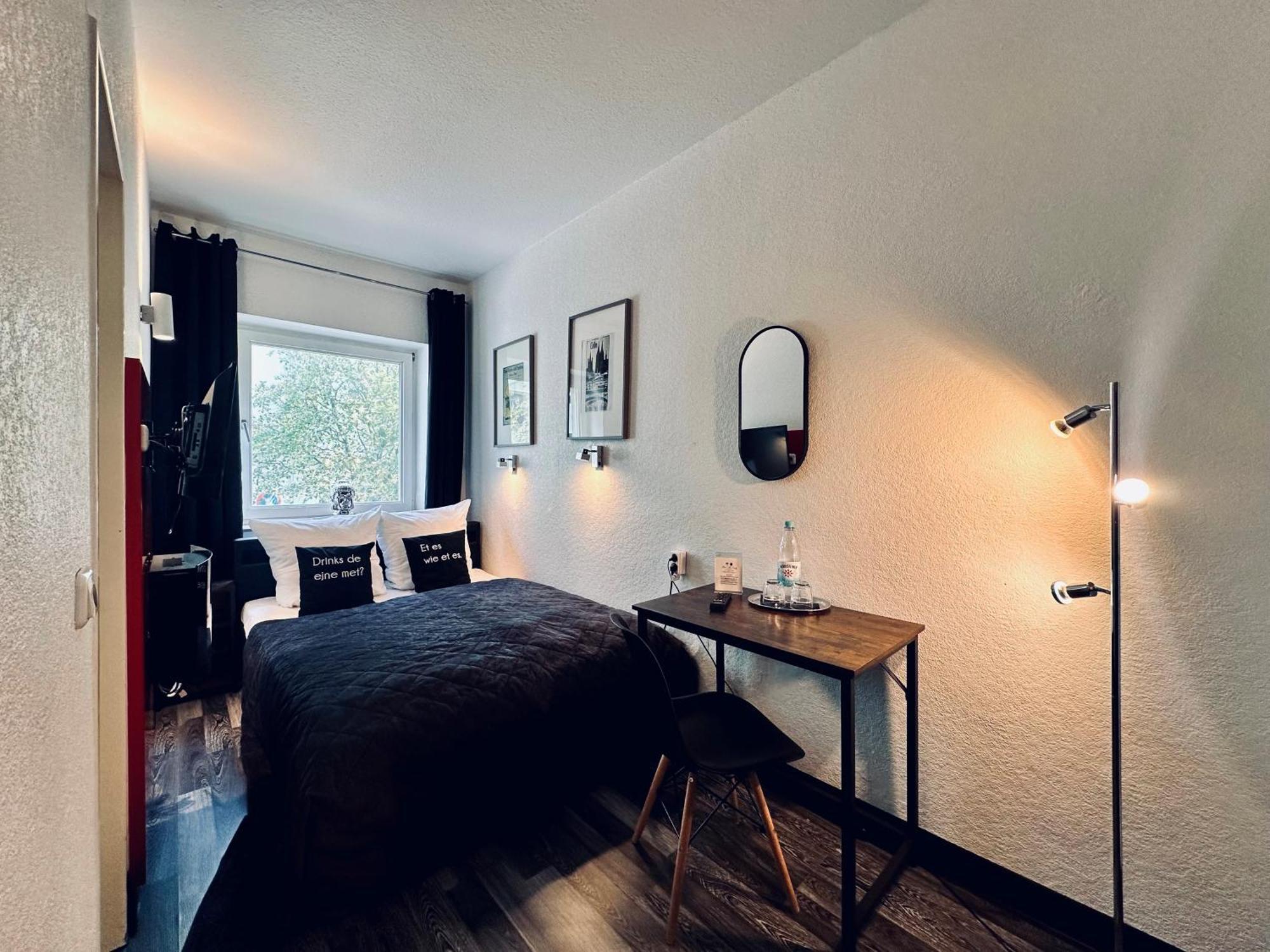 Hotel Alt Deutz City-Messe-Arena Kontaktloser Self Check-In Cologne Exterior photo
